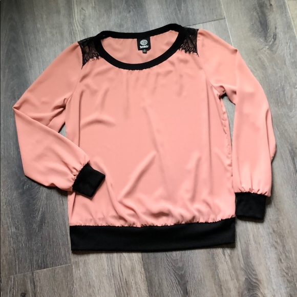 bobeau Tops - Bobeau long sleeved blouse Size Small